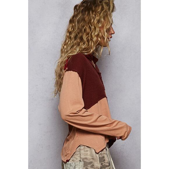 POL Color Block Contrast Notch Neck Long Sleeves Relaxed Fit Top | Burnt Coral - Picture 2 of 6